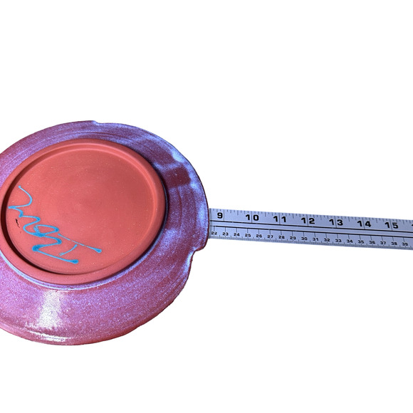 Vintage Susan Icove Redware Pottery Plate 8.5" Folk Art Floral Abstract Red Pink - Picture 7 of 9